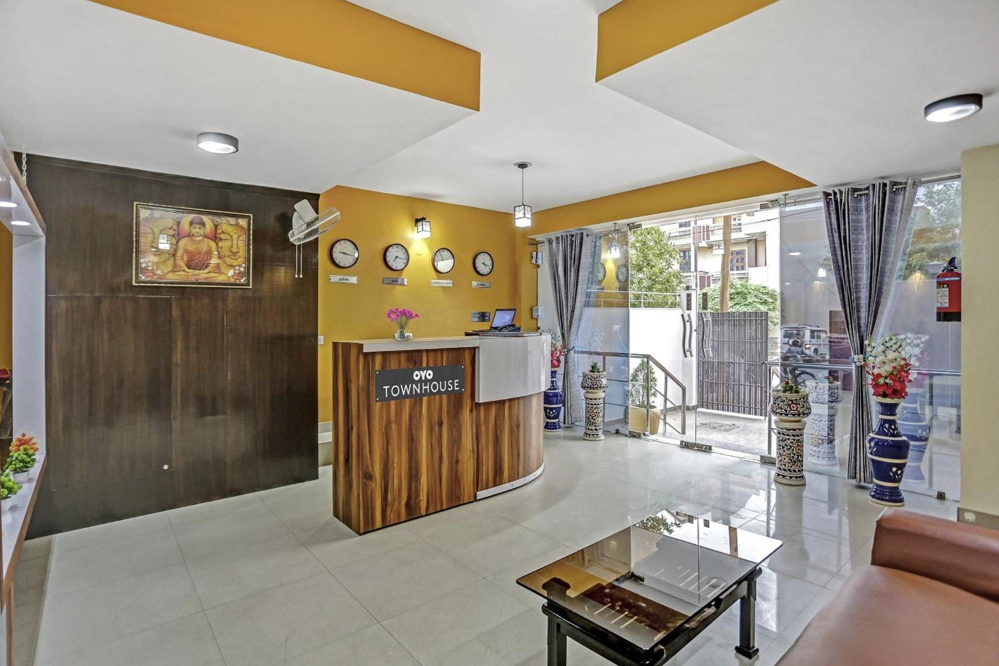 Townhouse Rumaisa Indirapuram Exterior foto