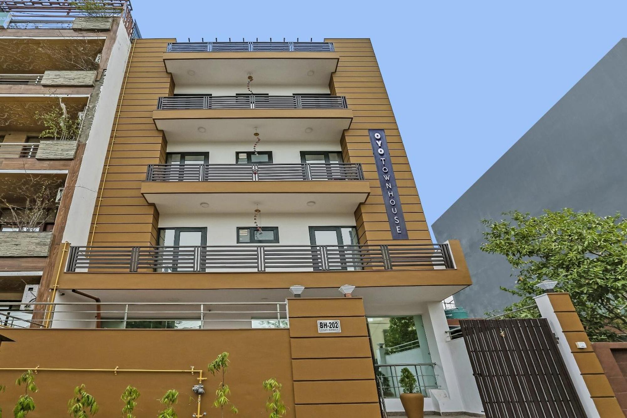Townhouse Rumaisa Indirapuram Exterior foto